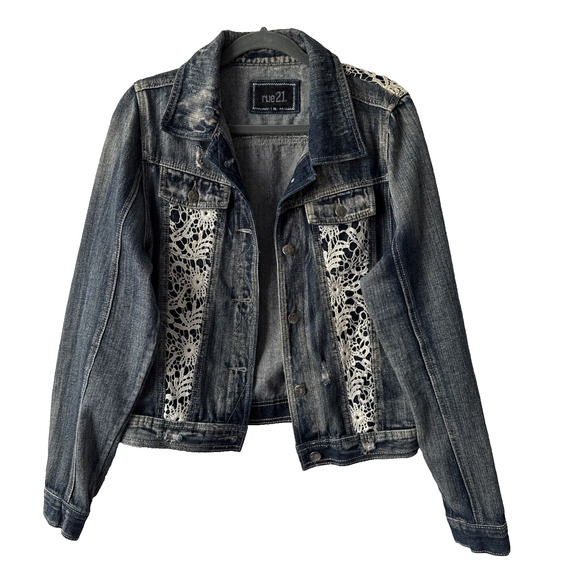 Rue 21 Women’s XL Western Boho Distressed Raw Denim Crochet Lace Trucker Jacket - Picture 1 of 9